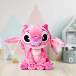 Disney Disney><noscript><img width=