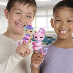 Fingerlings Fidgets Og Småleker | Interaktive Kosedyr><noscript><img width=
