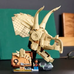 LEGO Lego Jurassic World><noscript><img width=