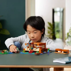 LEGO Lego Minecraft><noscript><img width=