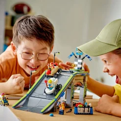 LEGO Radiostyrt Bil Og Baner | Lego City><noscript><img width=
