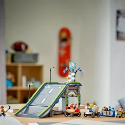 LEGO Radiostyrt Bil Og Baner | Lego City><noscript><img width=