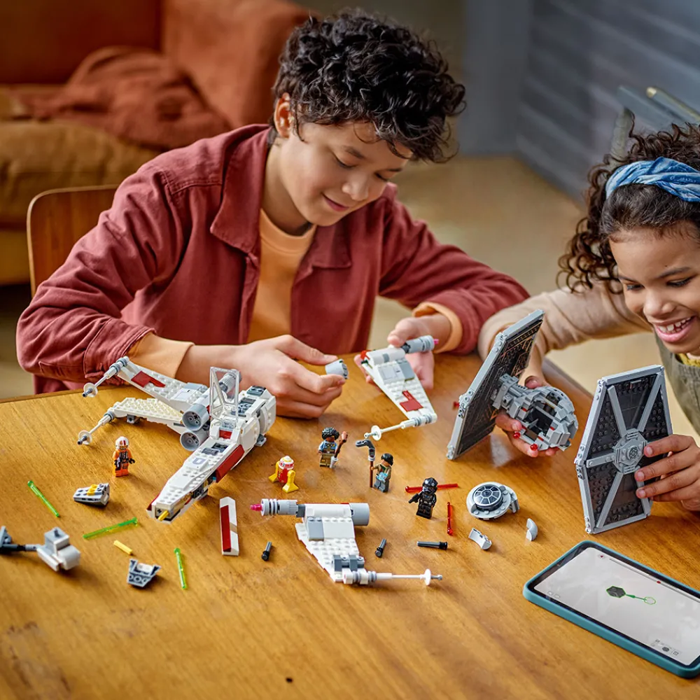 LEGO Lego Star Wars>75393 Kombimodell med TIE Fighter og X-Wing