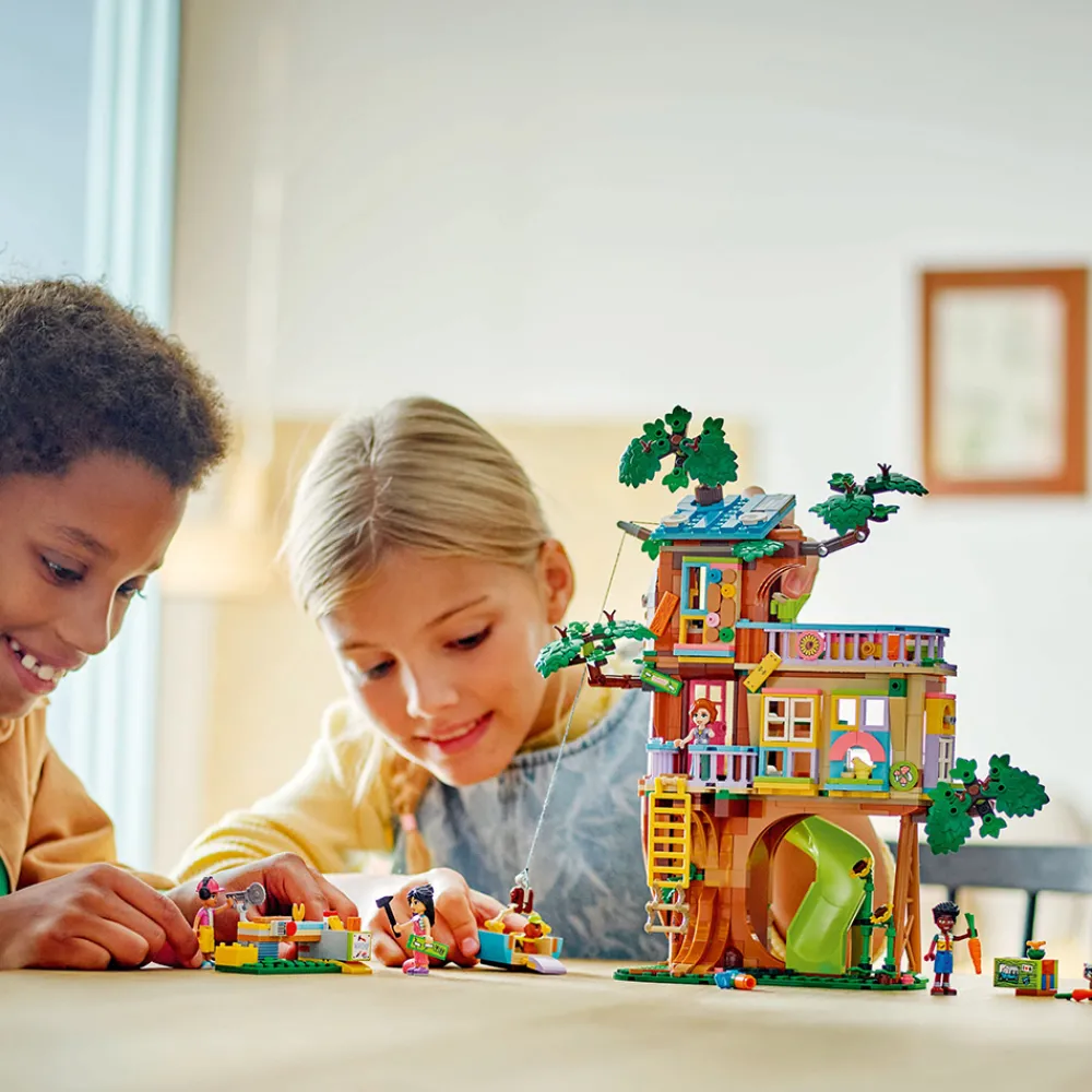 LEGO Lego Friends>42652 Koselig hytte i vennskapstreet