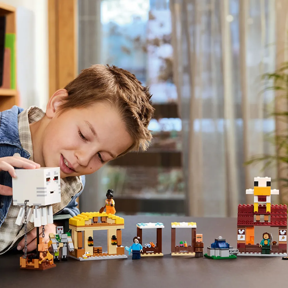 LEGO Lego Minecraft | Lego Nyheter>21273 Landsbyangrep med Geist-ballong