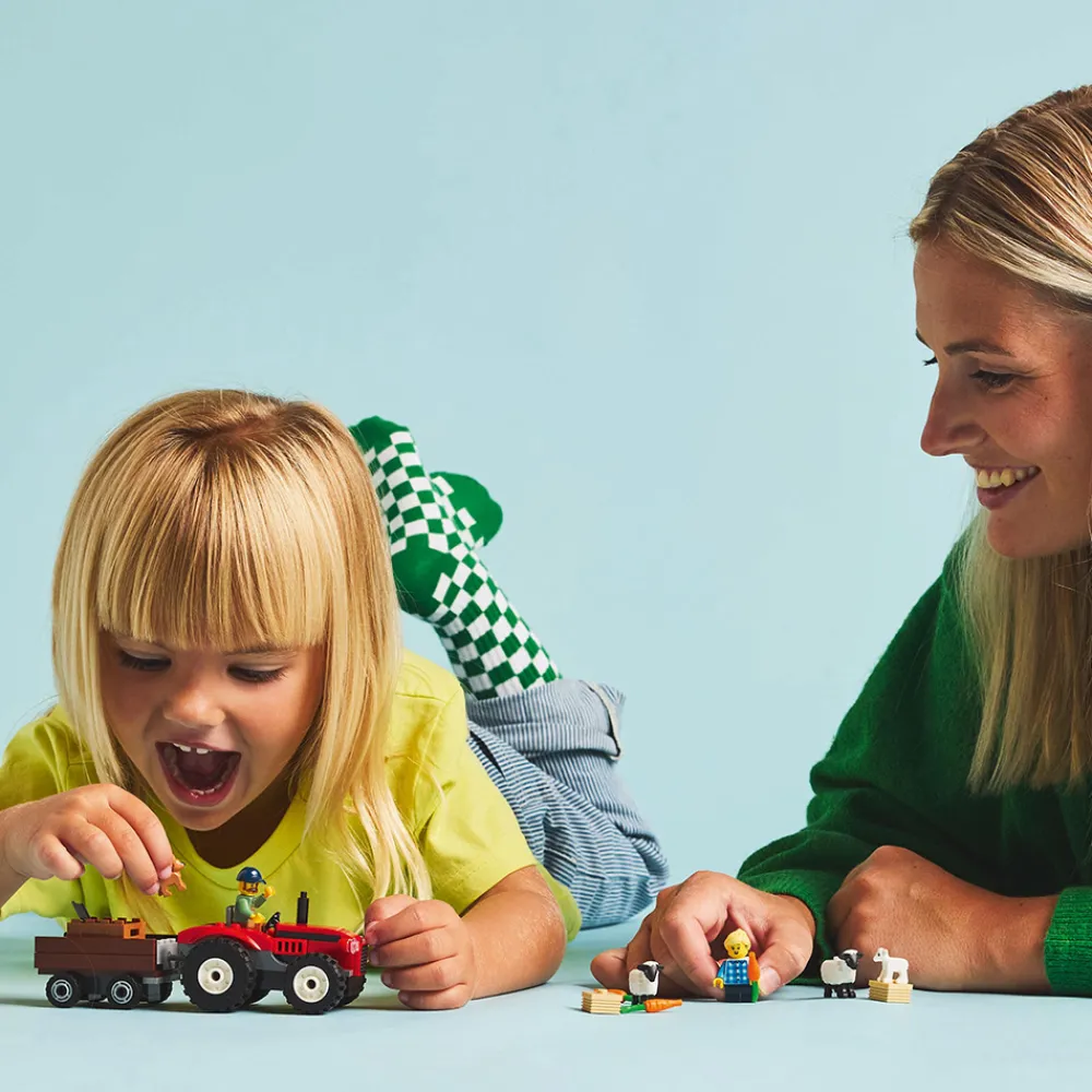 LEGO Lastebil, Gravemaskin Og Traktor | Lego City>60461 Sett med rød traktor, henger og sau