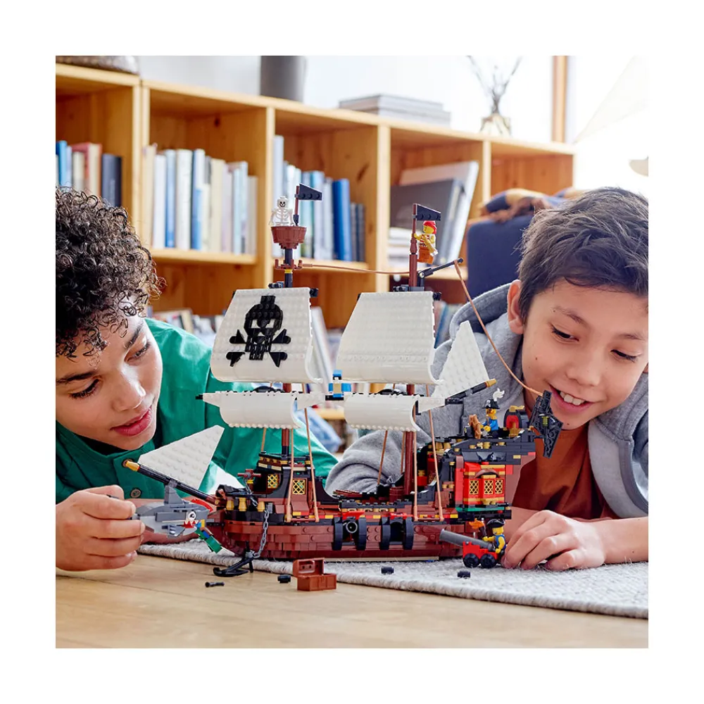 LEGO Båt, Helikopter Og Fly | Lego Creator>31109 Sjørøverskute