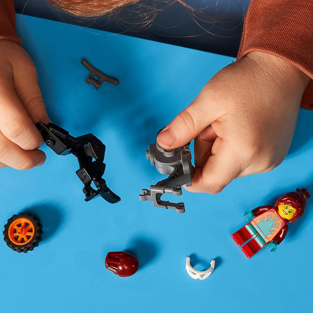 LEGO Lego City>60311 Stuntmotorsykkel og flammedrakt-figur