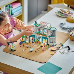 LEGO Lego Friends><noscript><img width=
