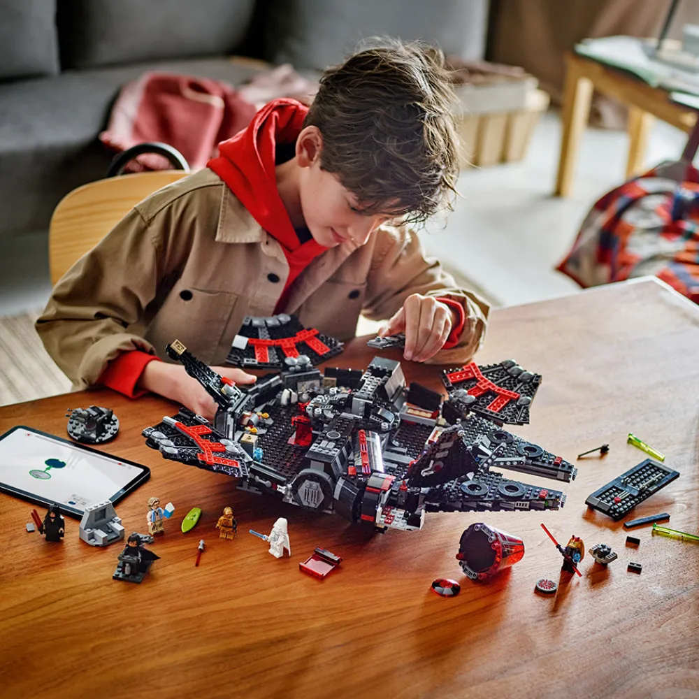 LEGO Lego Star Wars>75389 The Dark Falcon